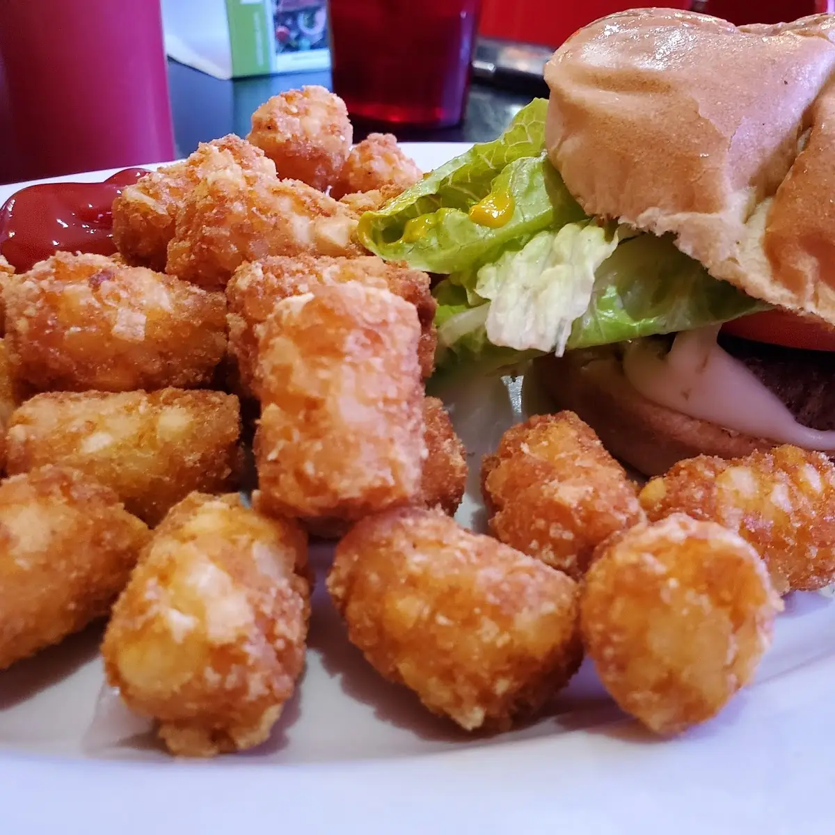 Cheeseburger and Tater Tots