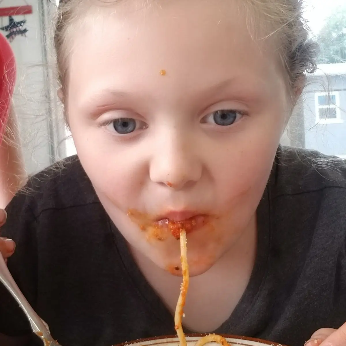 Kids' & Senior Spaghetti & Meatballs