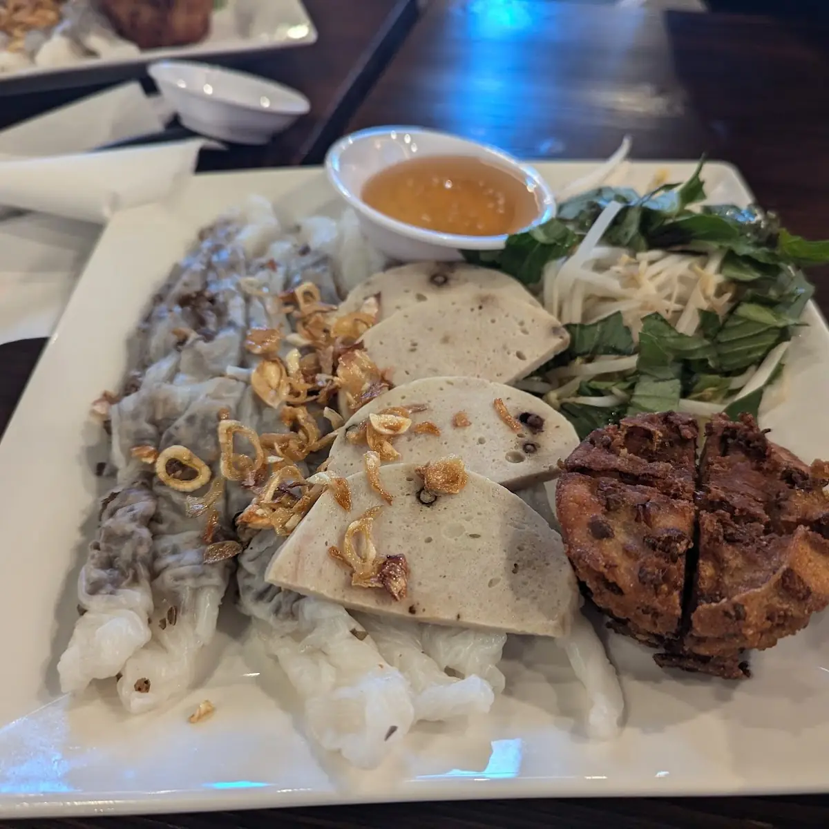 Bánh Cuốn