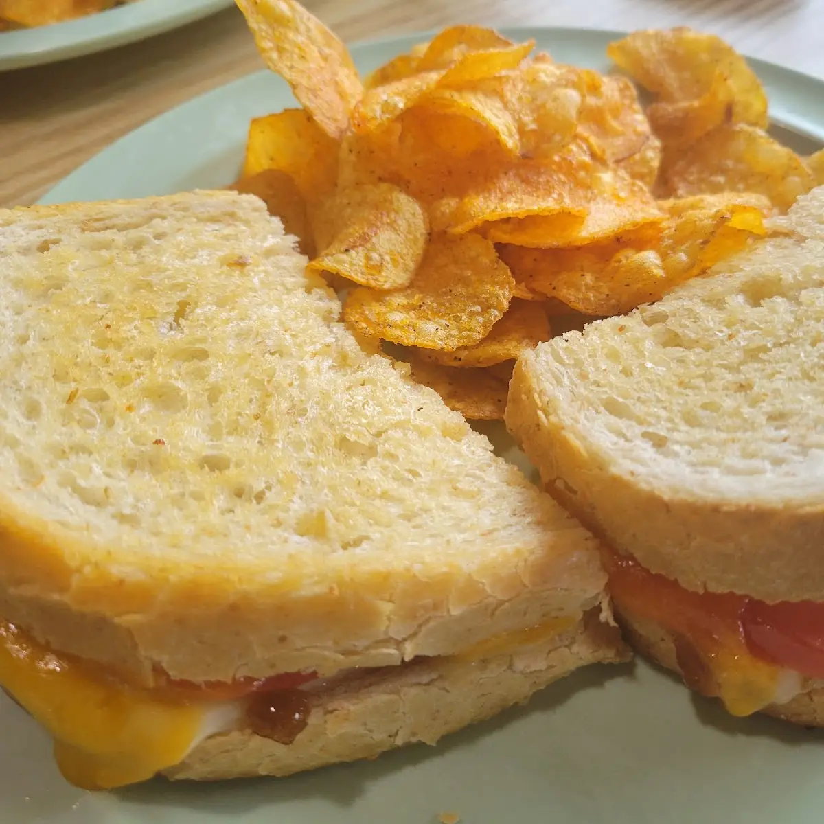 Balsamic Grilled Cheese w Caramelized Onions & Tomato Kettle Chips