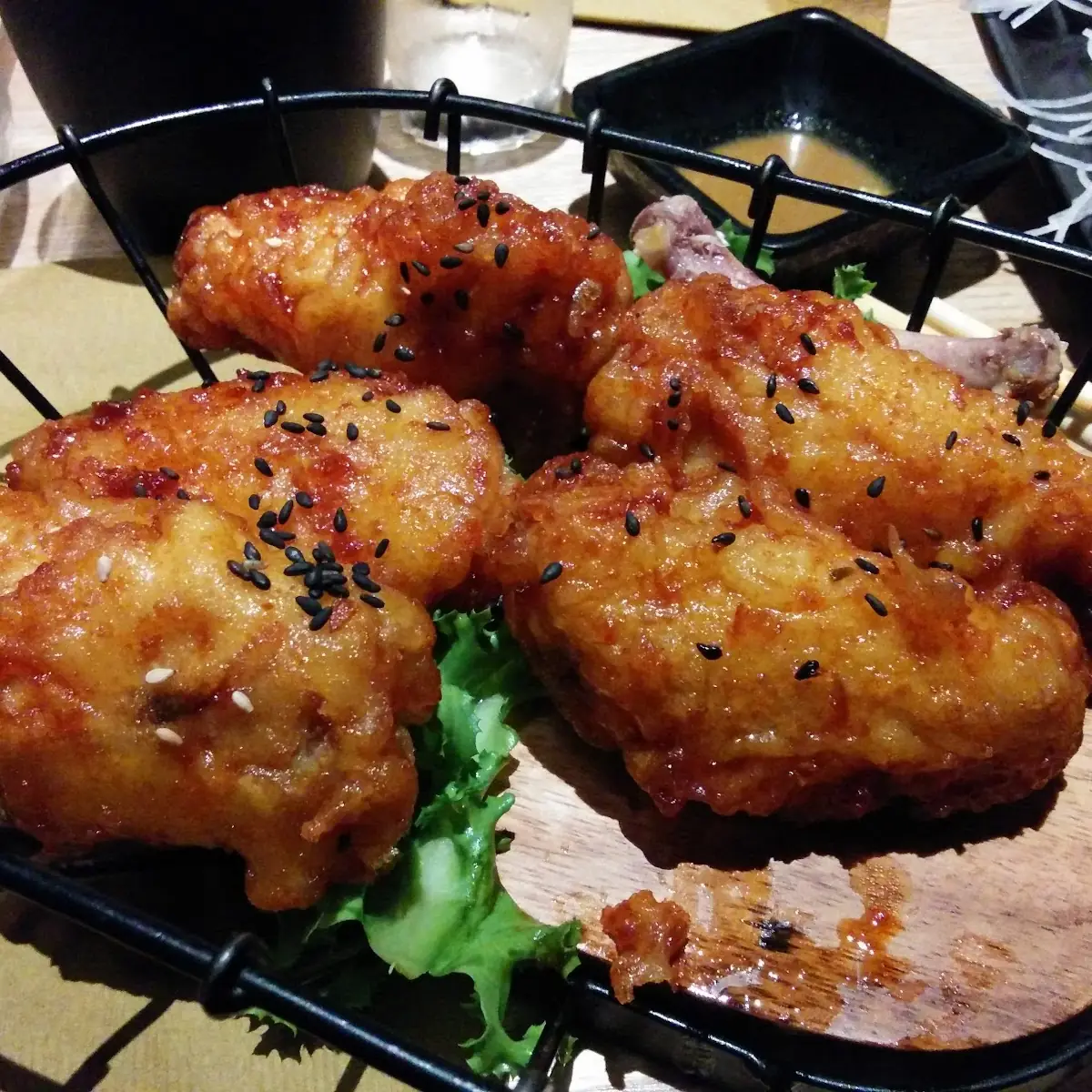 Spicy Hot Fried Chicken Wings