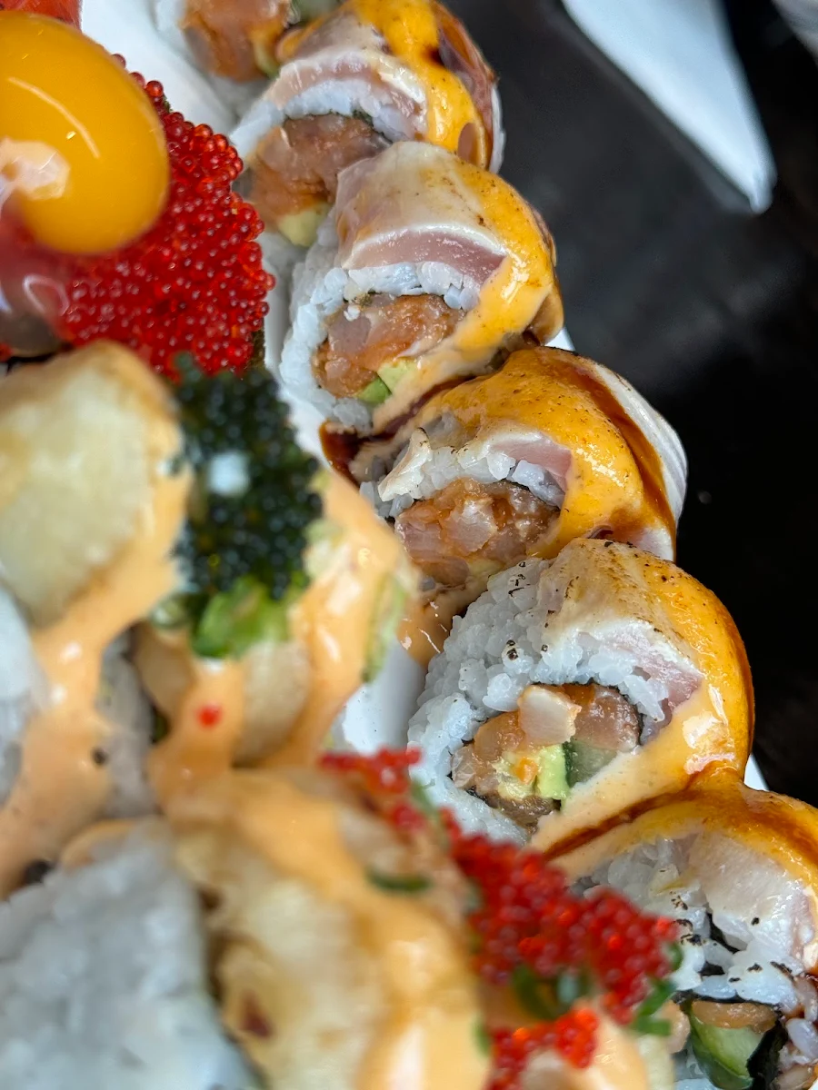 Tuna Lover Roll