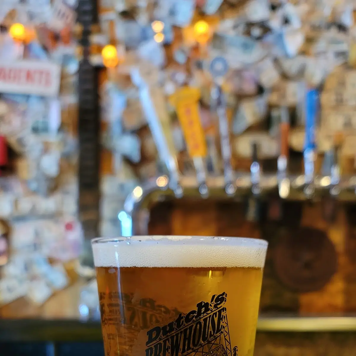 Bootlegger's Old World Hefeweizen