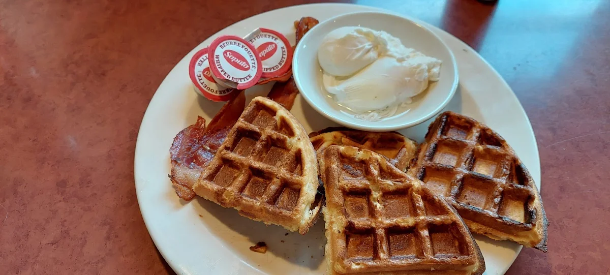 Poached Eggs with Waffles