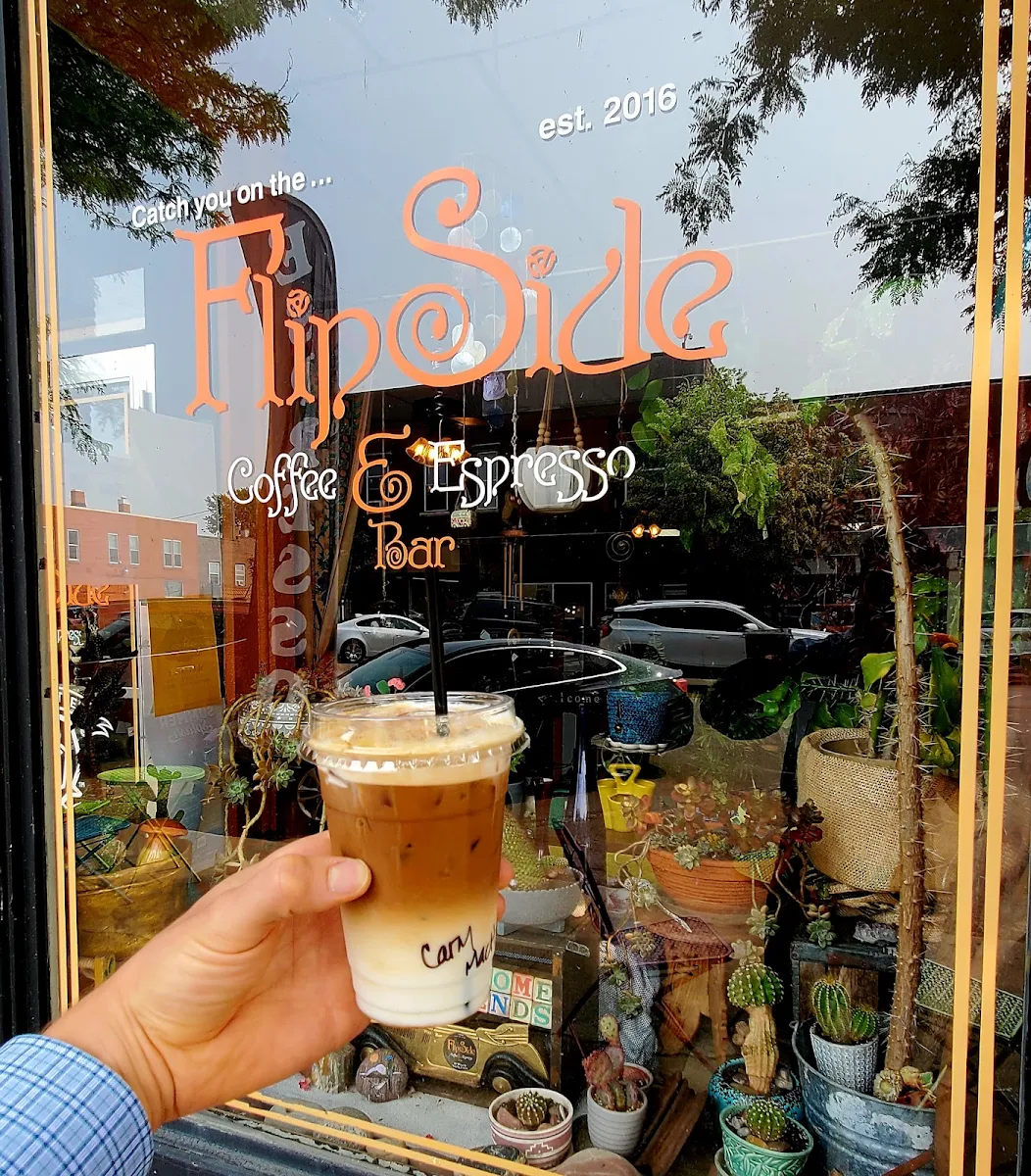 Iced Caramel Macchiato