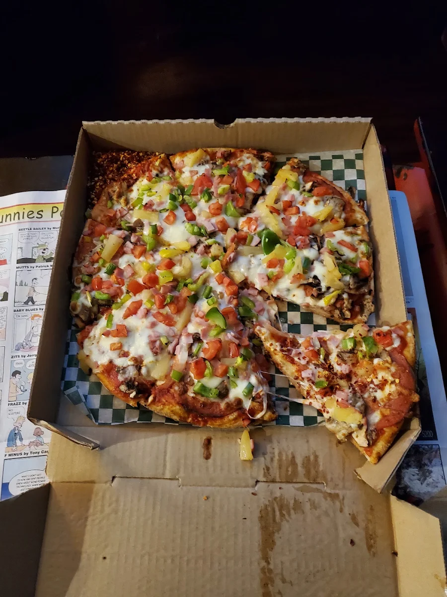 Highlights, Thor's Pizzeria