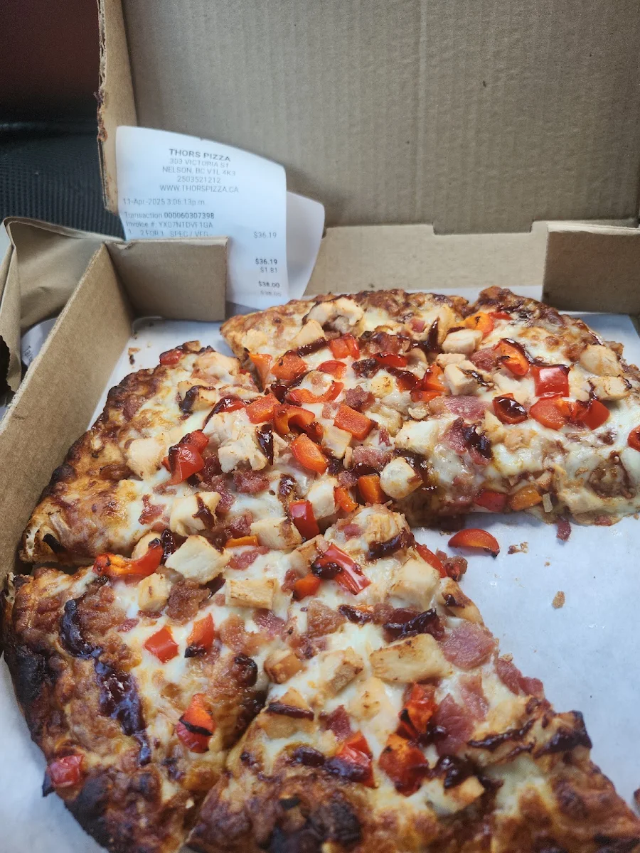 Highlights, Thor's Pizzeria