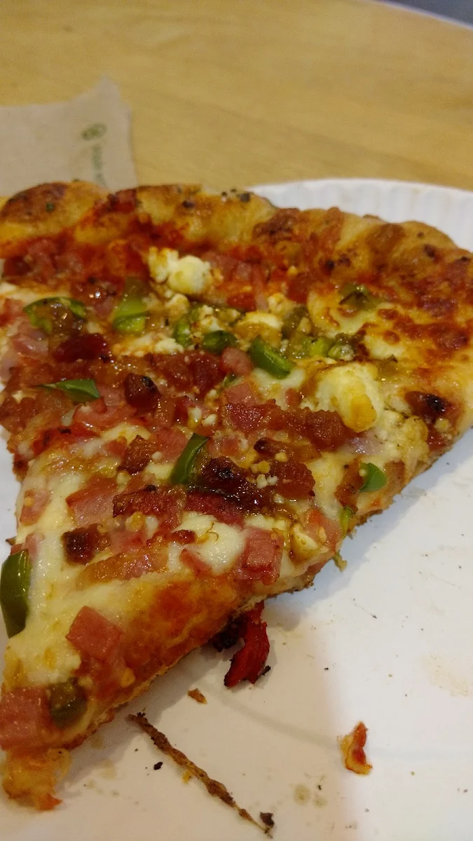 Highlights, Thor's Pizzeria