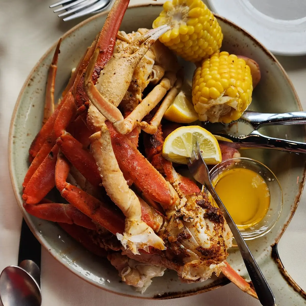 Steamed Snow Crab Legs