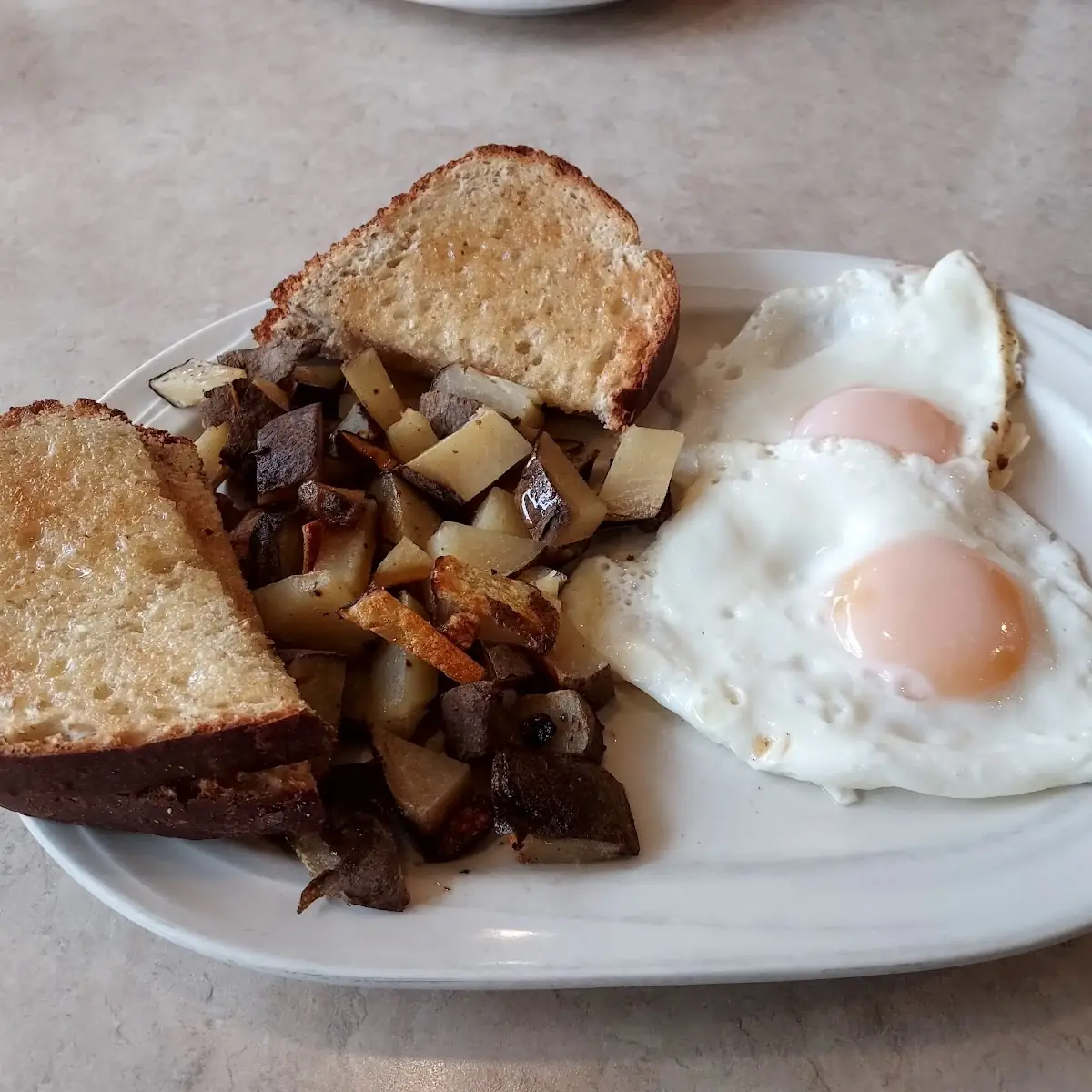 2 Eggs Toast American Fries