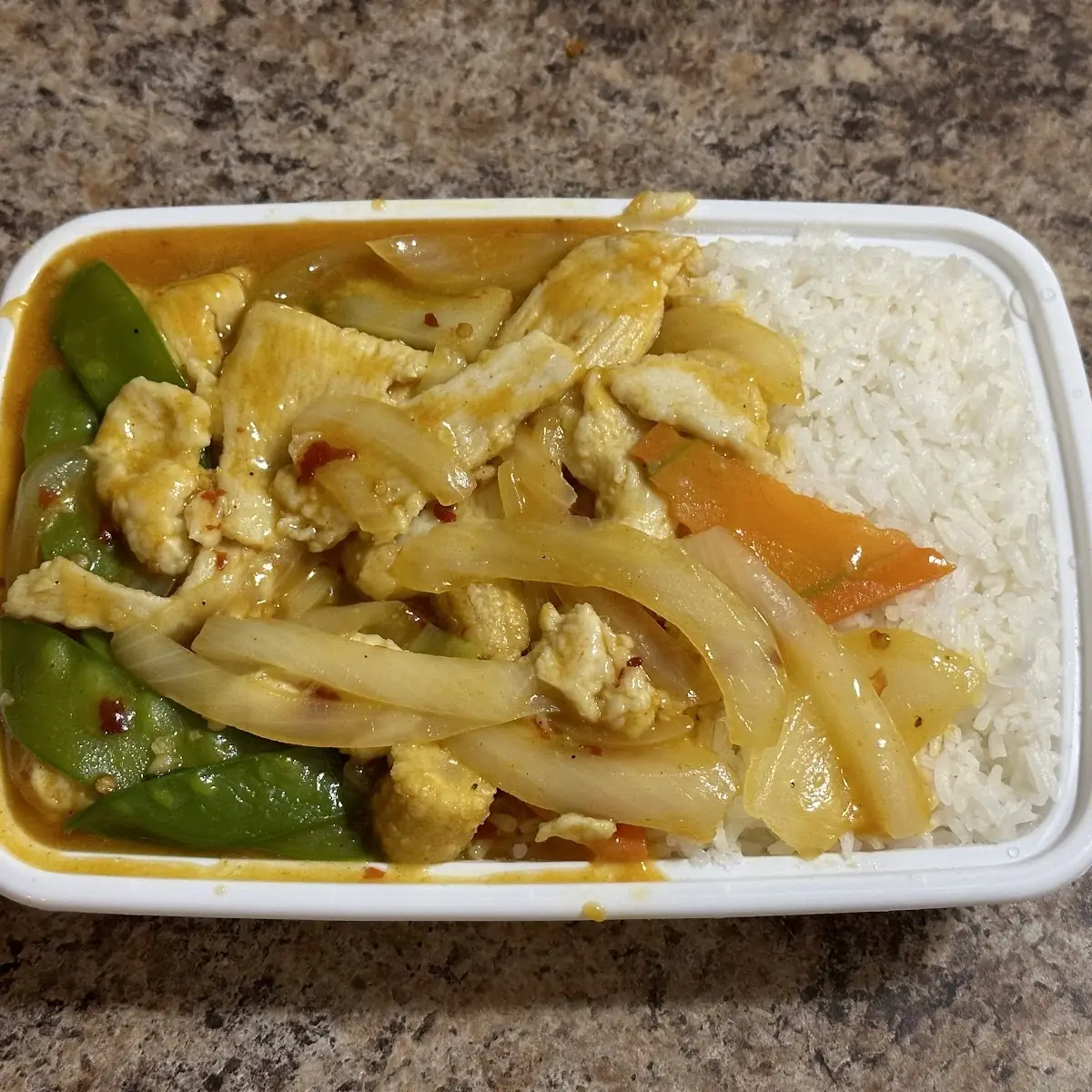 Curry Chicken and White Rice Dinner Combo