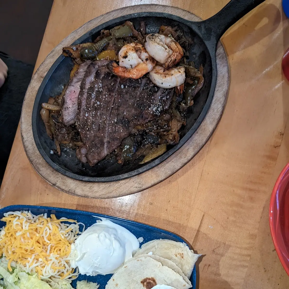 Steak & Shrimp Fajitas