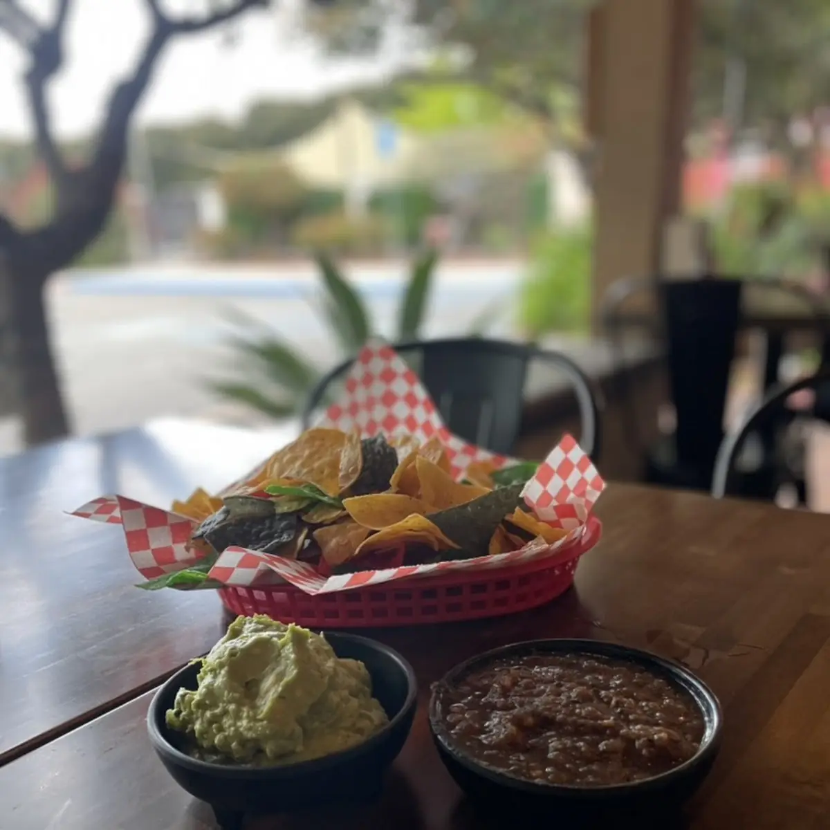 Chips & Guacamole
