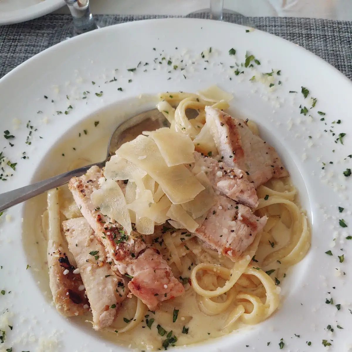 Chicken Fettuccine Alfredo