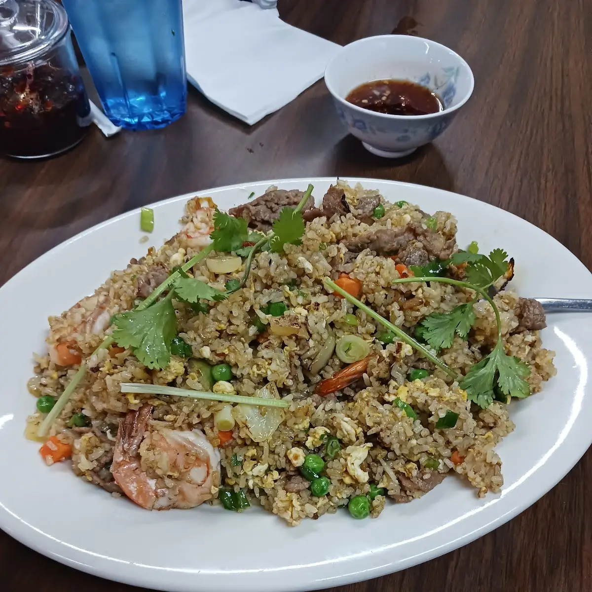 Com Chien Tom Thit Combination Fried Rice