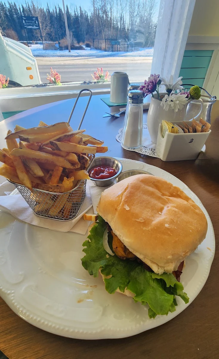 Bull Bacon Burger and Fries, Little Ranch Cafe