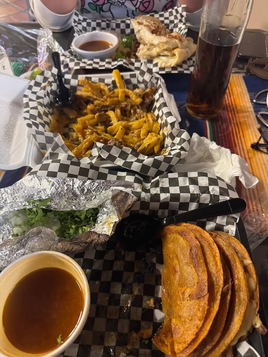 Cheese Fries Con Carne