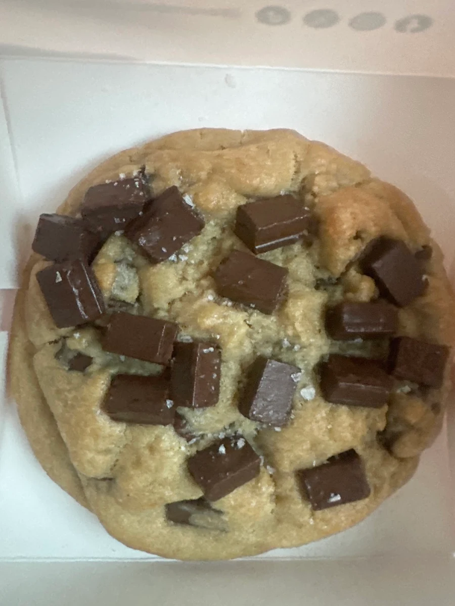 Chocolate Chip Cookie