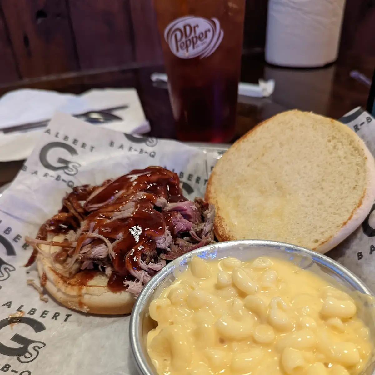 Pulled Pork Sandwich and Mac and Cheese