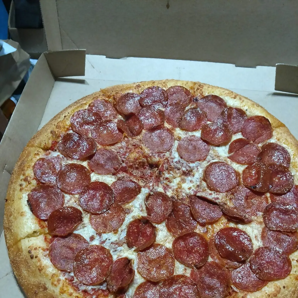 Medium Pepperoni Pizza