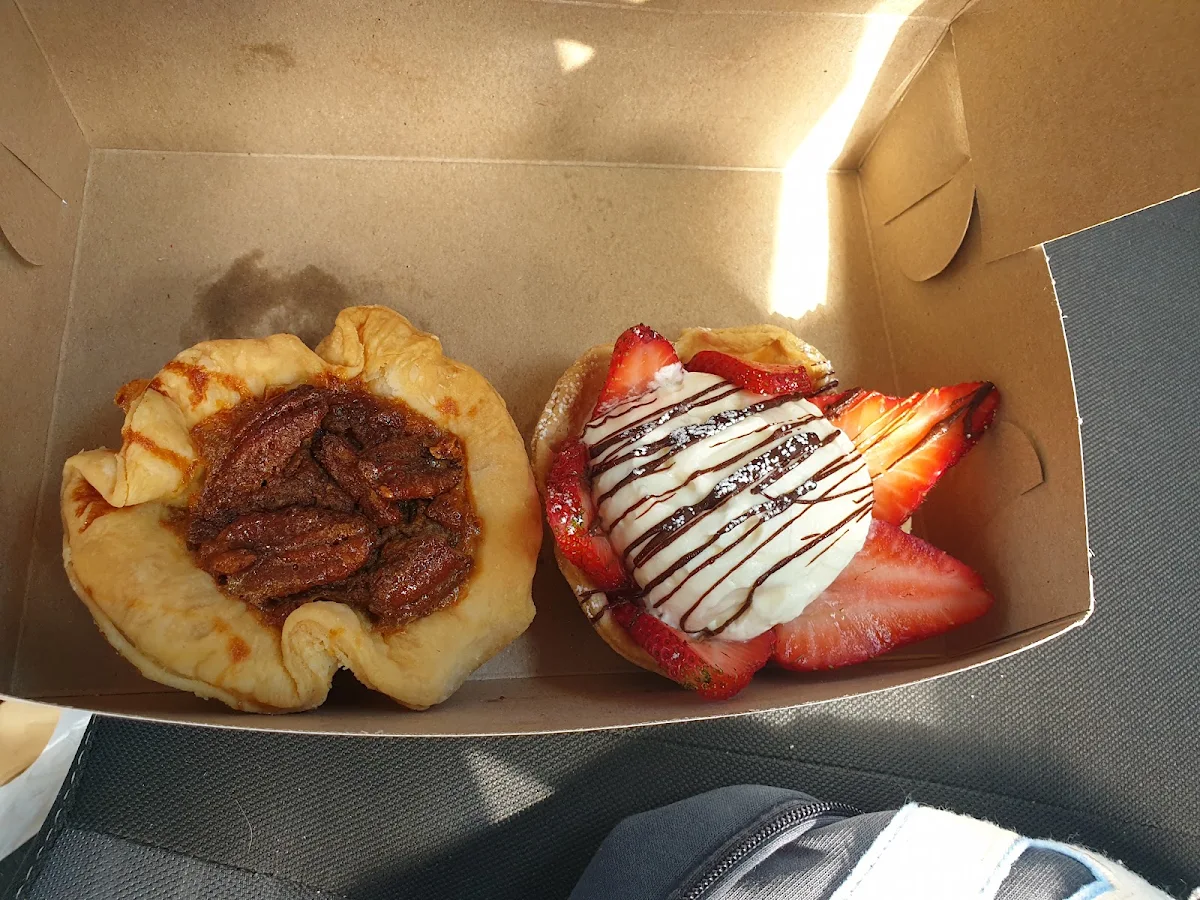Butter Tart and Tart of thr Day, Black Walnut Bakery Cafe