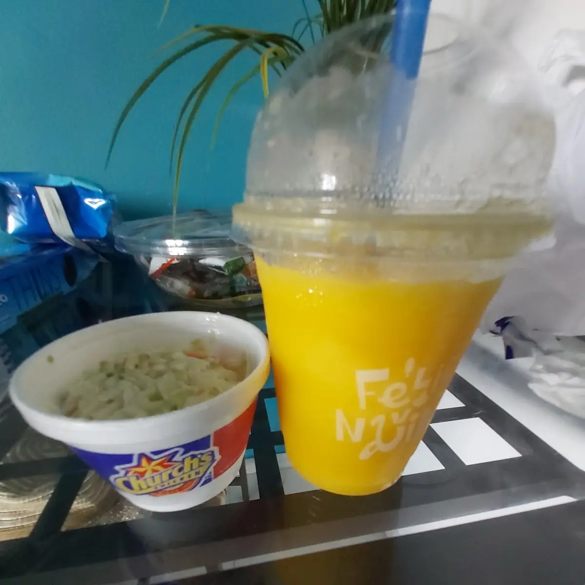 Coleslaw Y Mango Smoothie