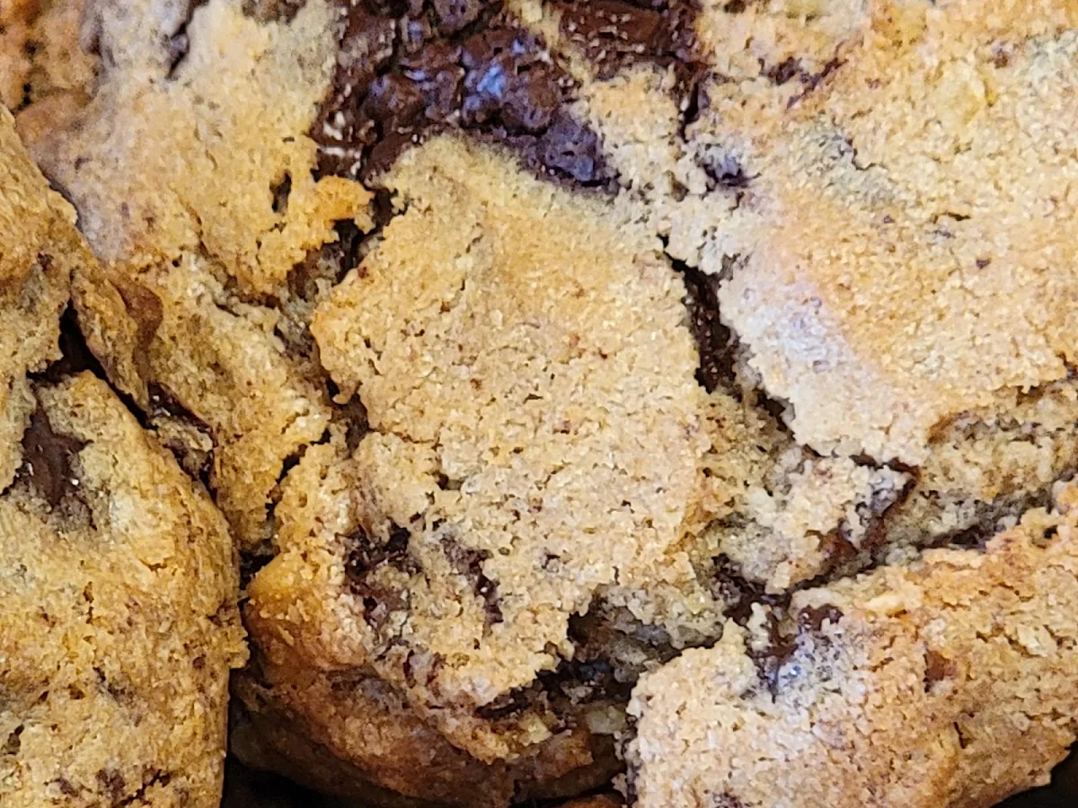 Walnut Chocolate Chip Cookie