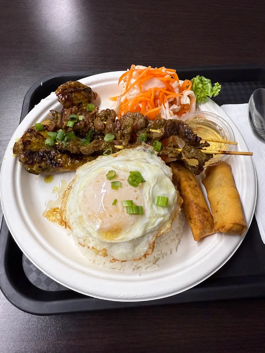 Highlights, Restaurant Le Khmer