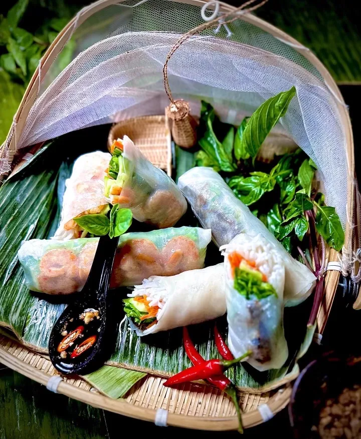 Highlights, Restaurant Le Khmer