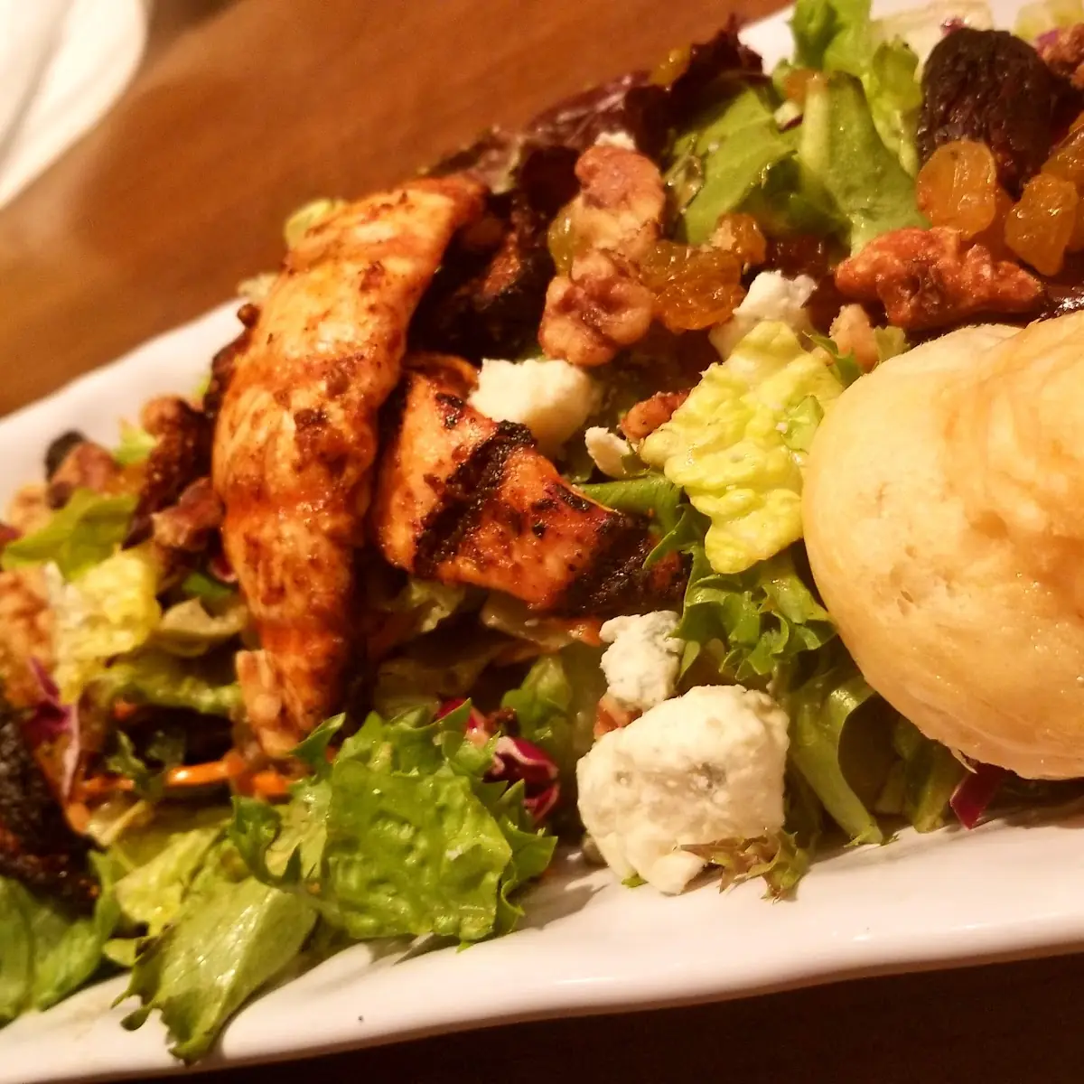 Fig & Blue Cheese Salad with Blackened Chicken