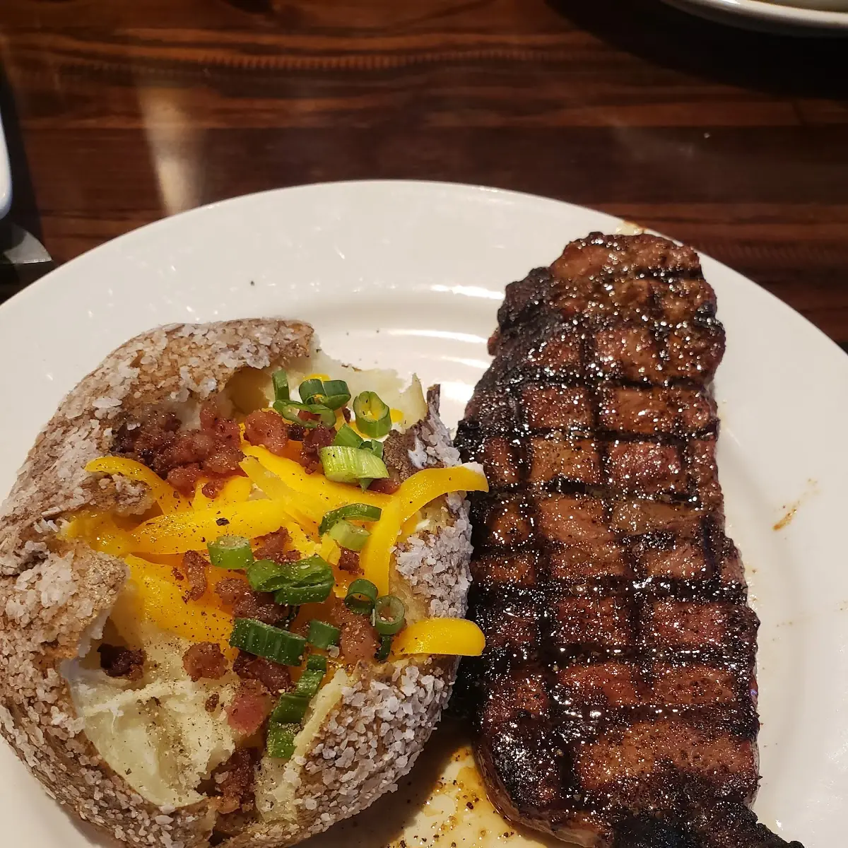 6oz Sirloin Steak with Baked Potato
