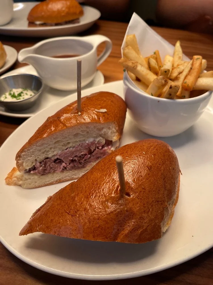 The Prime Rib Dip w Salad