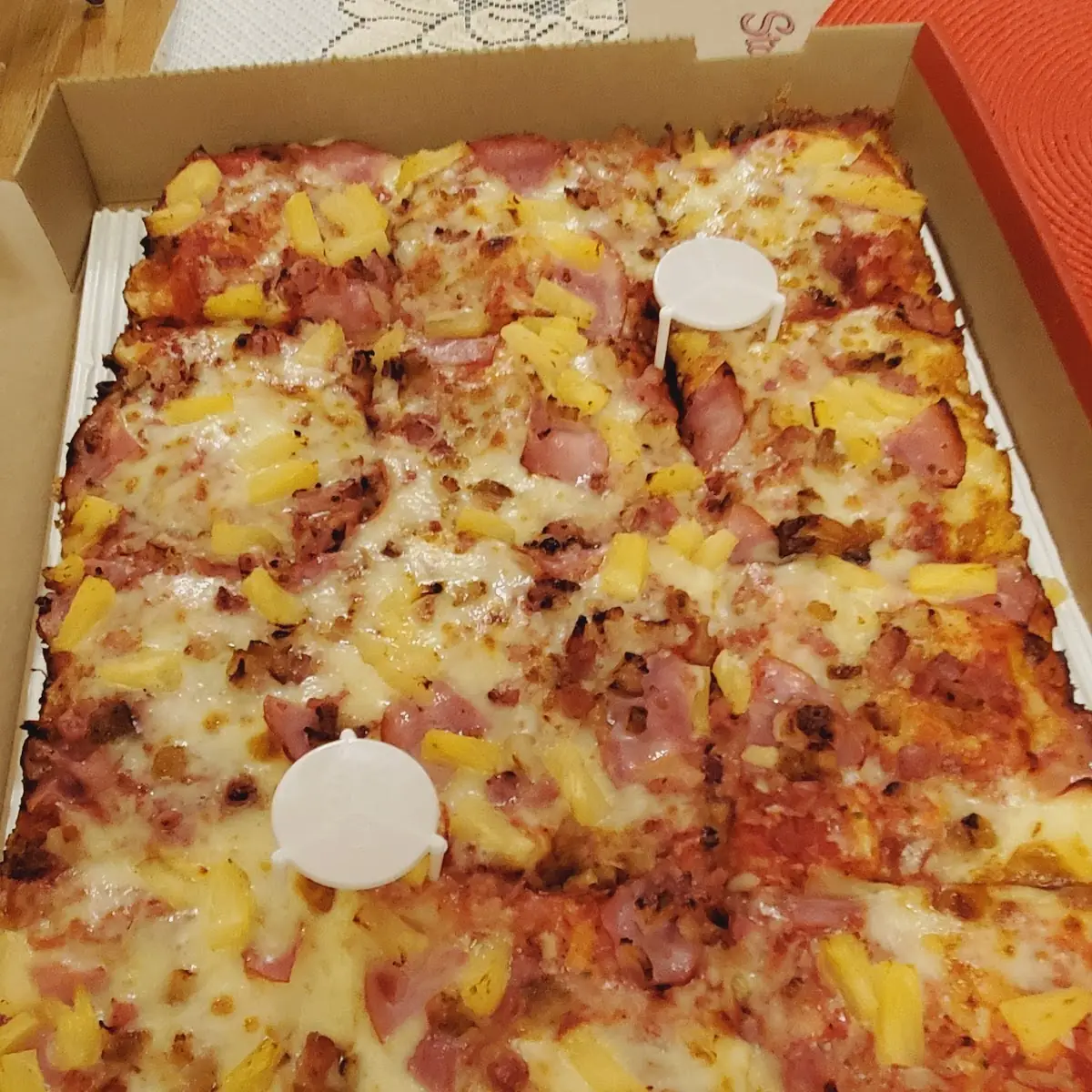 Hawaiian Pizza