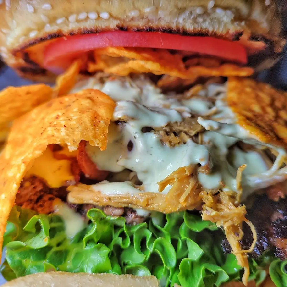 Name Tribu Double Beef Mozzarella Cheese Double Bacon and Fresh Vegetables