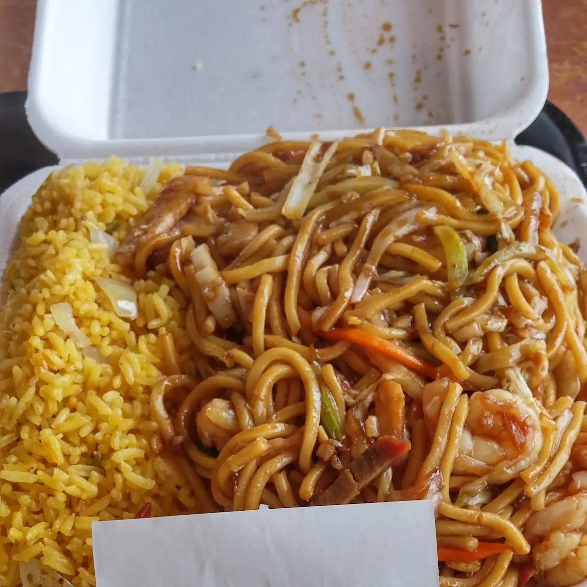 Shrimp Lo Mein Noodles