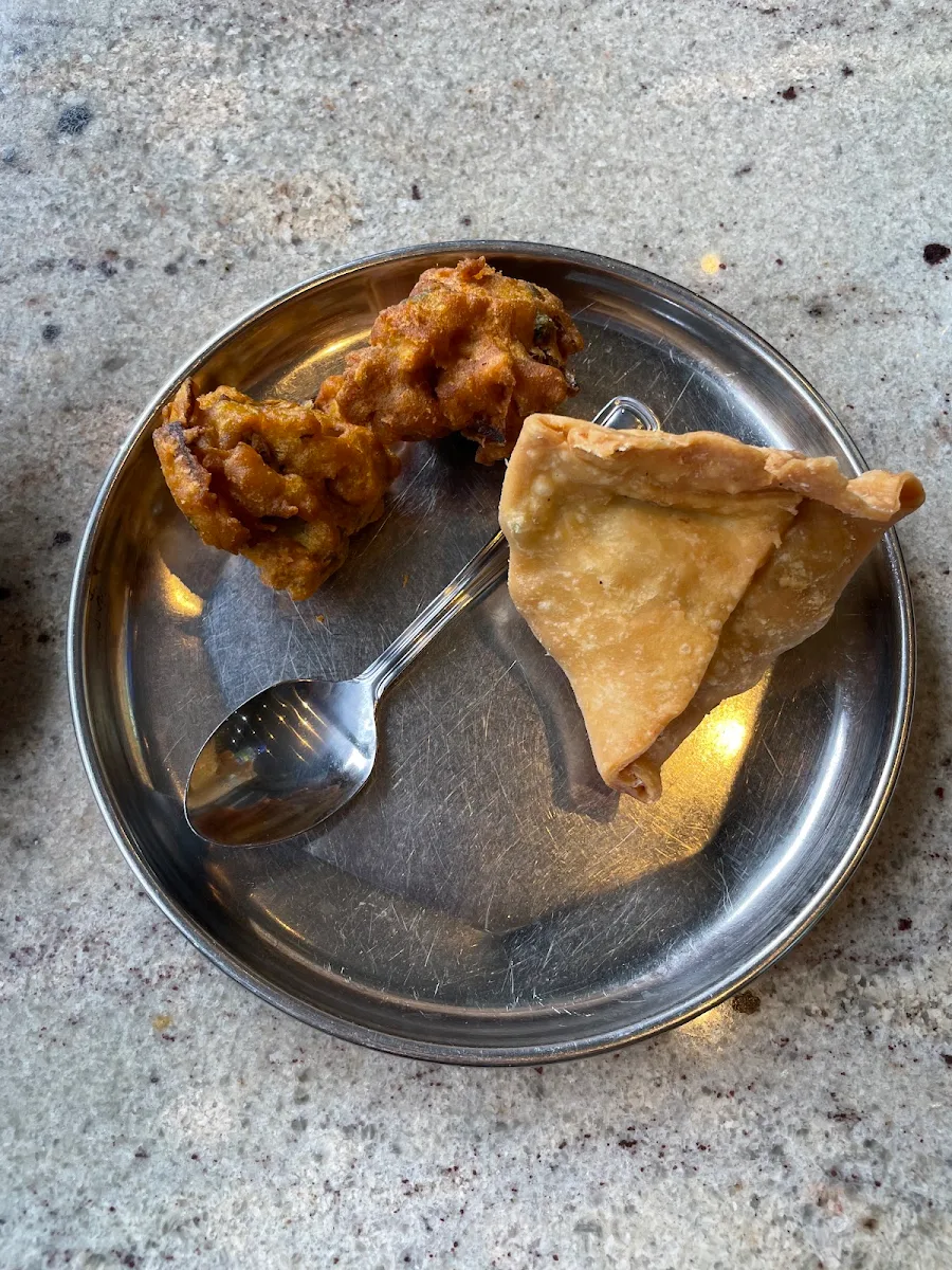 Vegetable Samosa (2pcs)