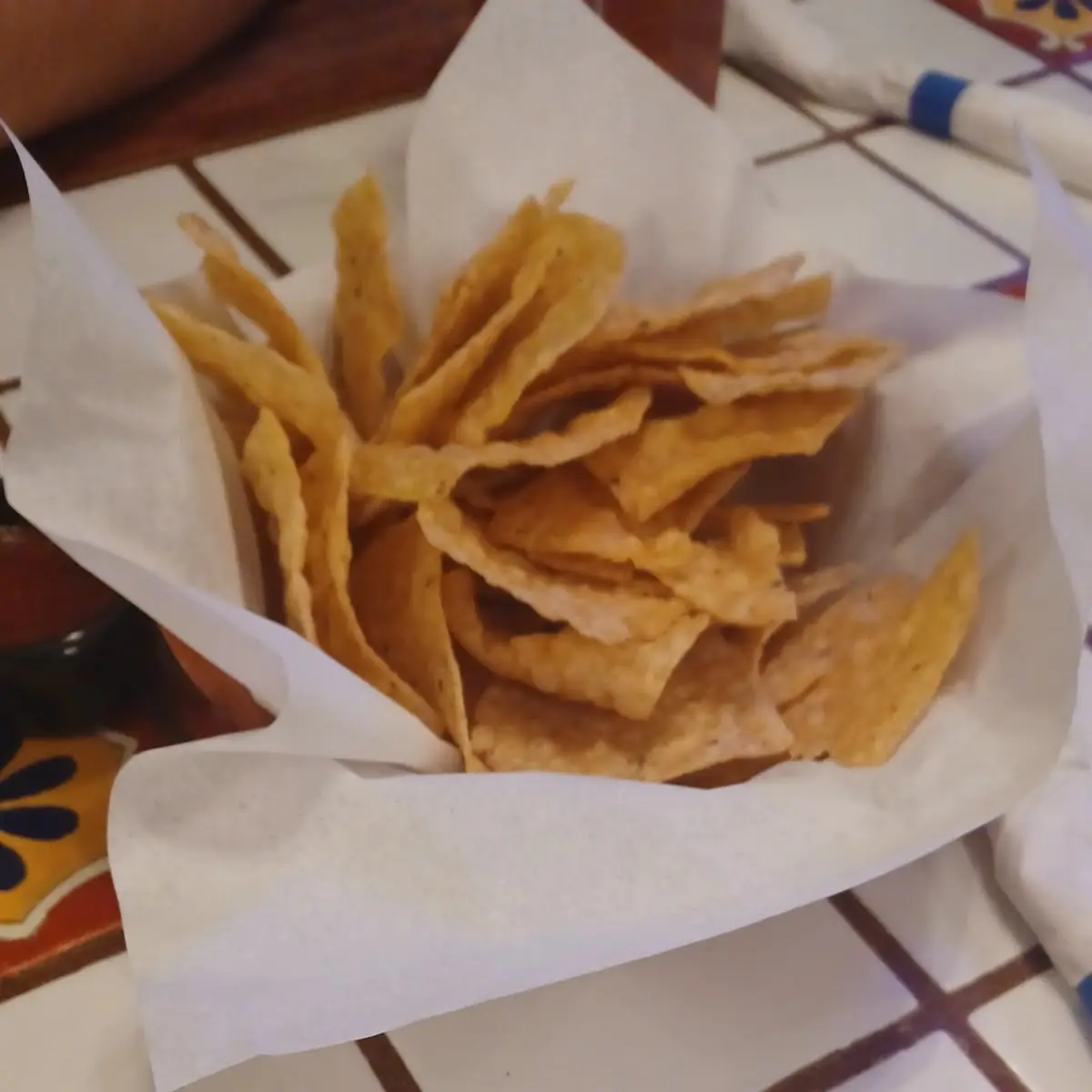 Chips & Salsa Dinne Inn