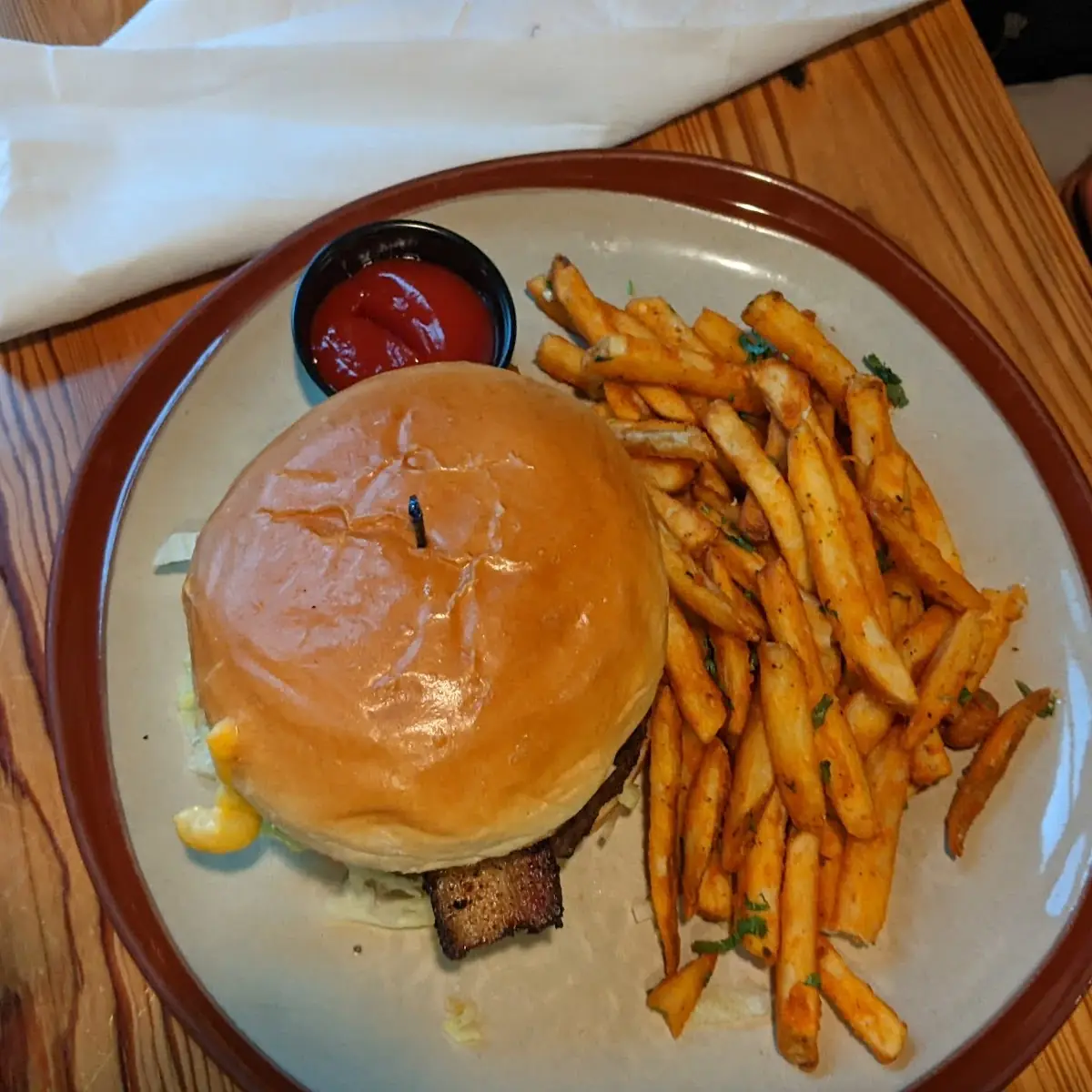 Mac 'N' Cheese Bacon Burger