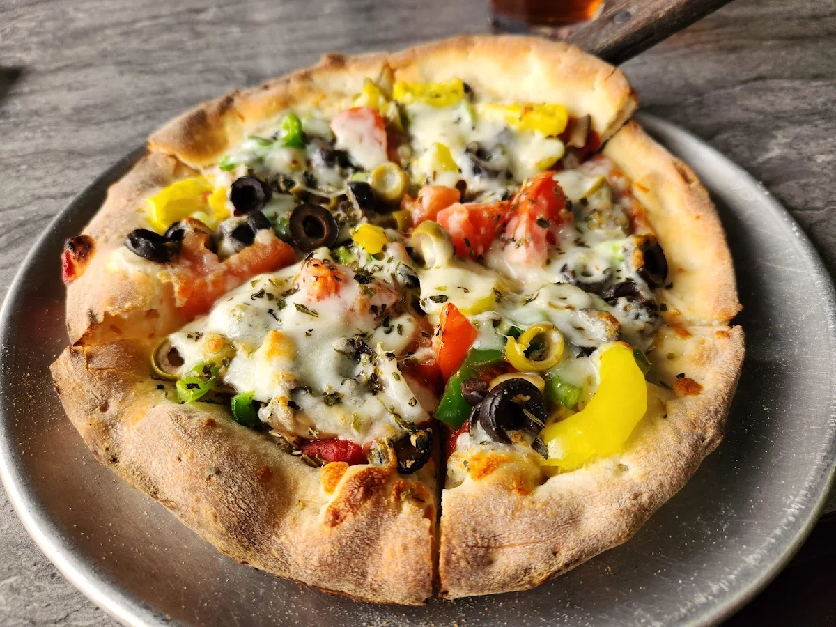 Veggie Lovers Pizza 8