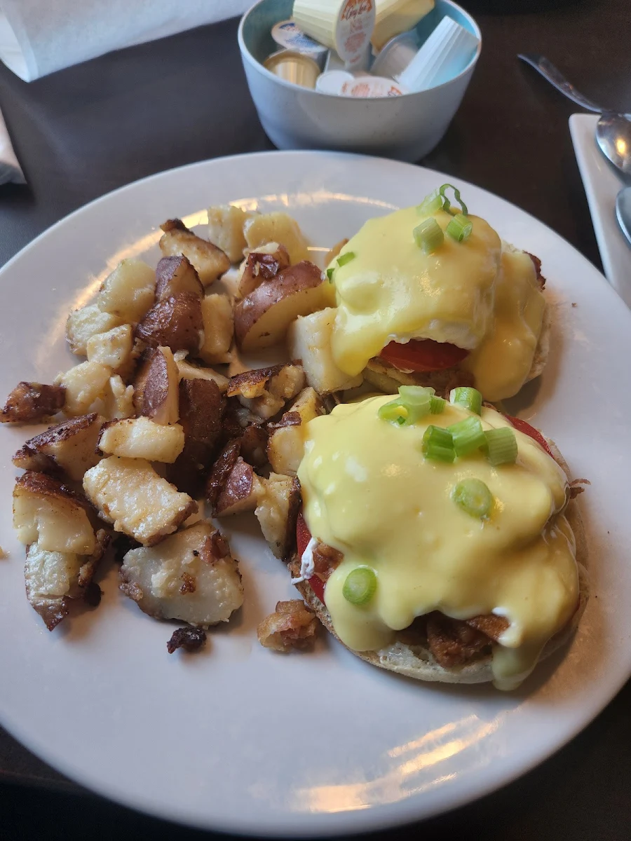 Eggs Benedict