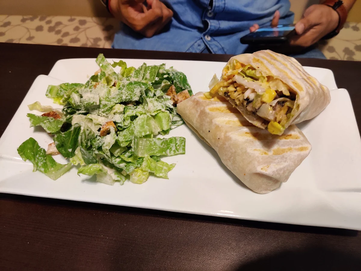 Grilled Chicken Santa Te Wrap