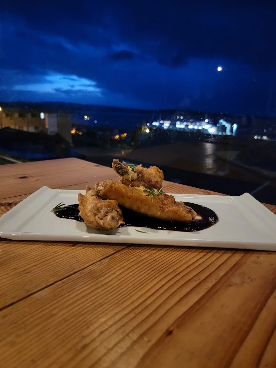 Turkey Wings, Forest Bistro & Lounge