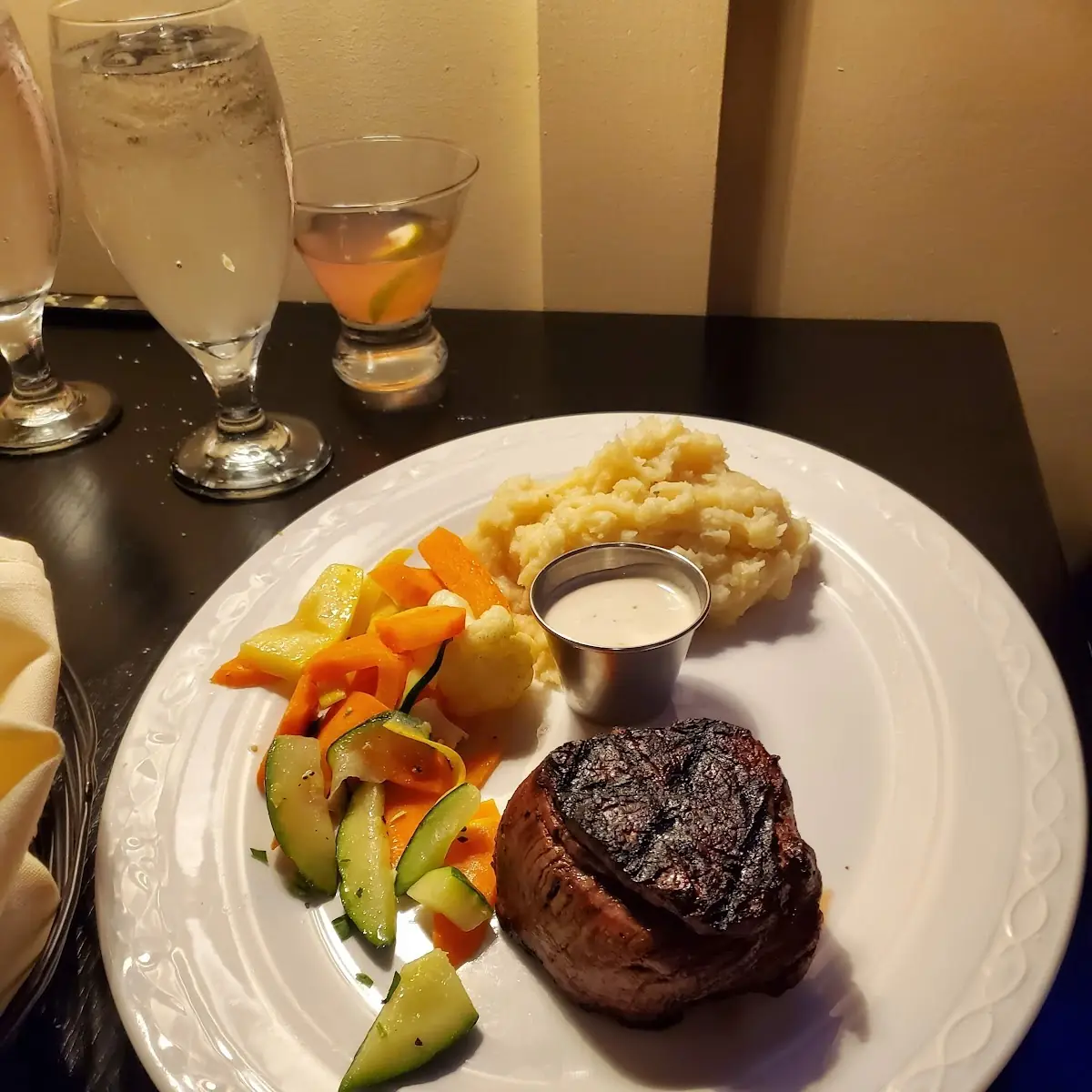Filet Mignon Oscar 8 Oz