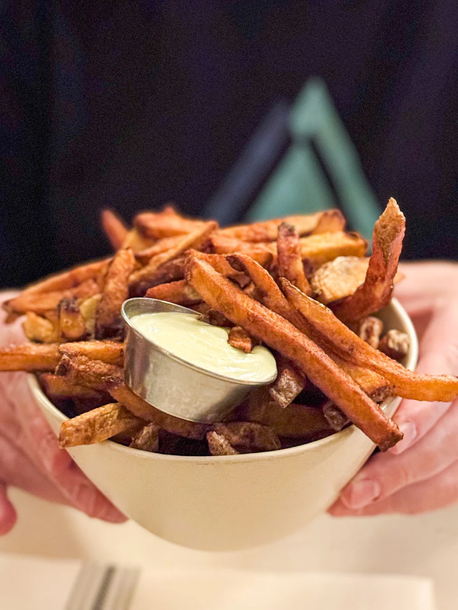 Frite Maison Homemade Fries, Pan Américan Pizza