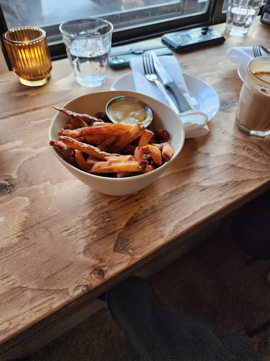 Frites Maison, Pan Américan Pizza