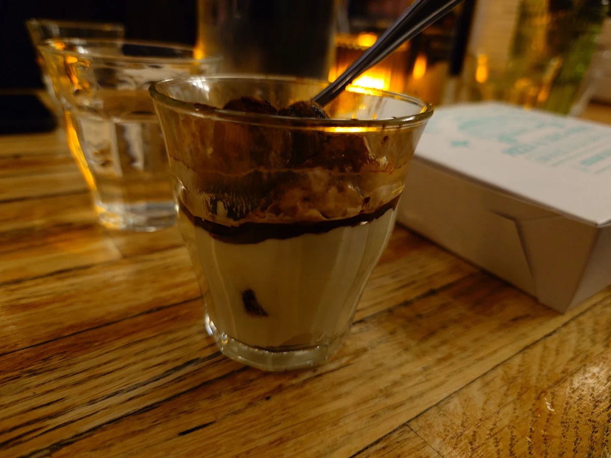 Tiramisu Au Café Gourmand, Pan Américan Pizza