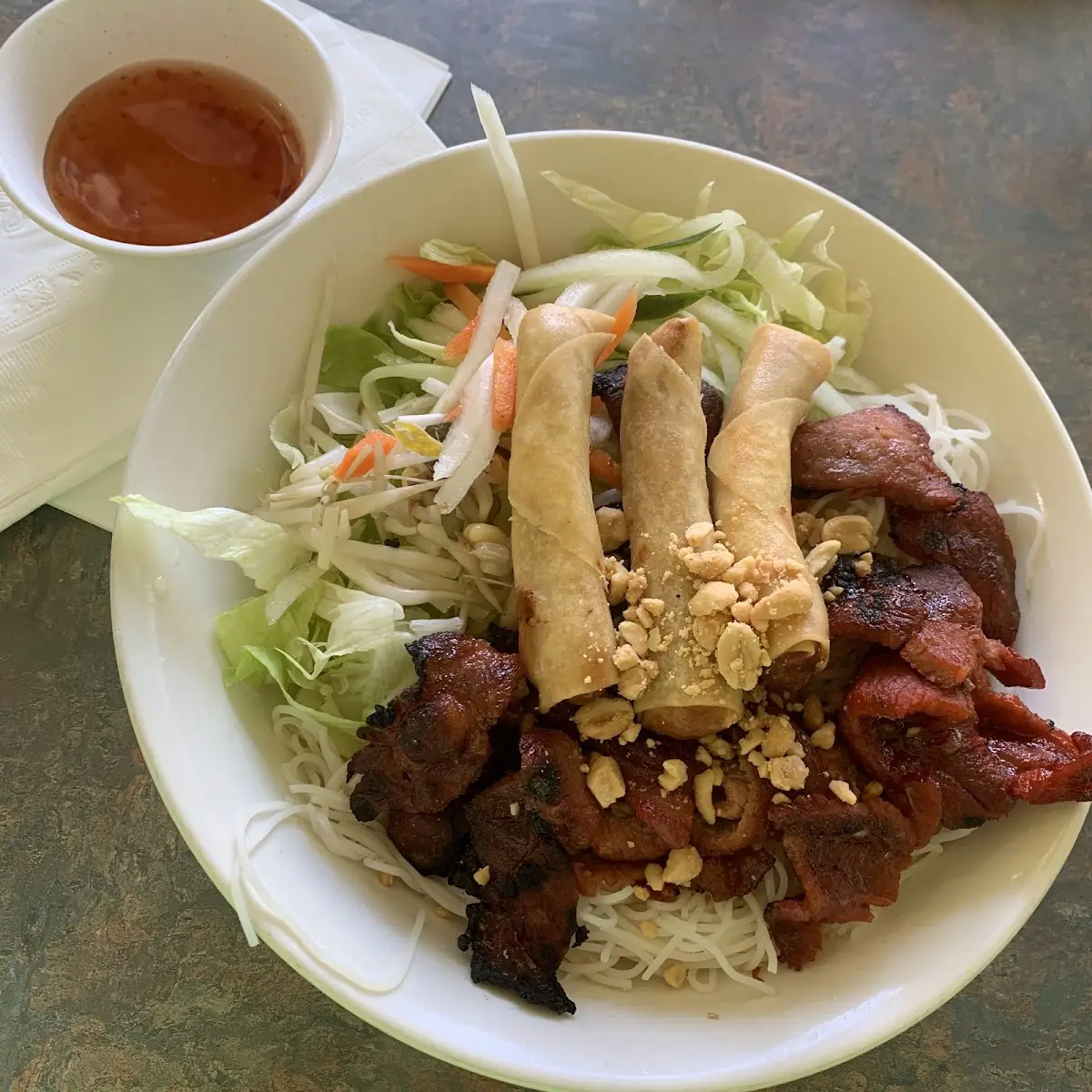 Vermicelli with Pork and Crispy Rolls