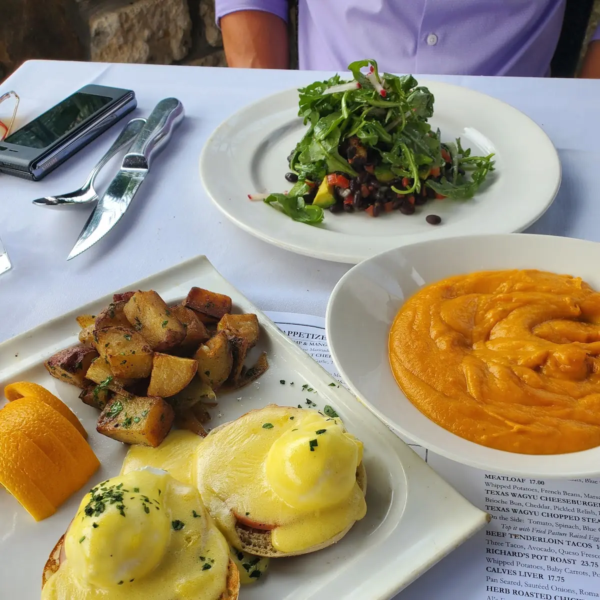 Alan's Eggs Benedict