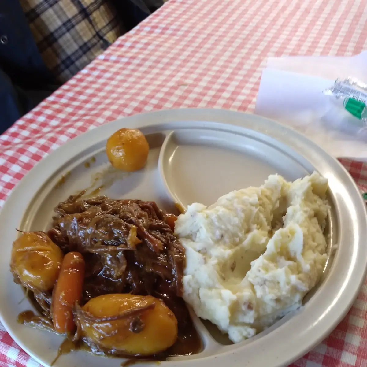 Pot Roast with Mashed Potatoes