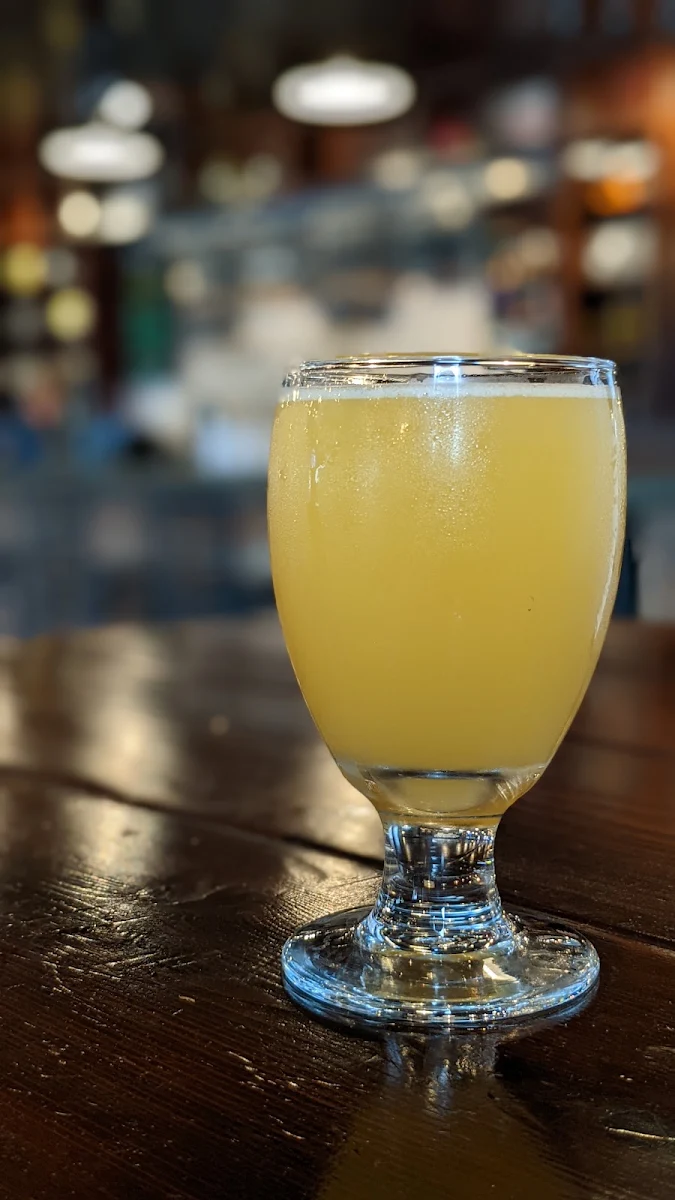 Screw-Tops Orange Milkshake IPA Beer